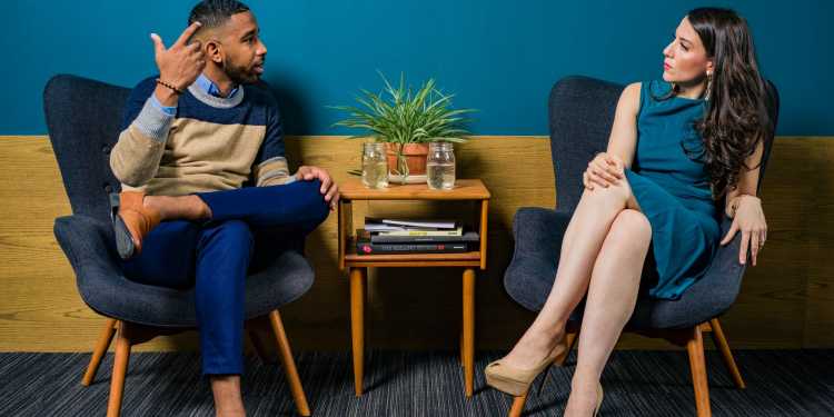 How to tell if someone is lying