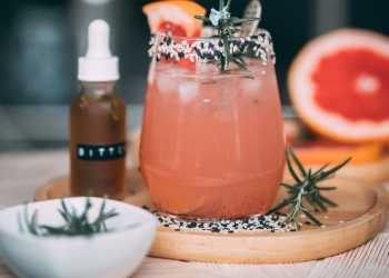 Is Grapefruit Juice Good for You? Top 10 Benefits of Grapefruit
