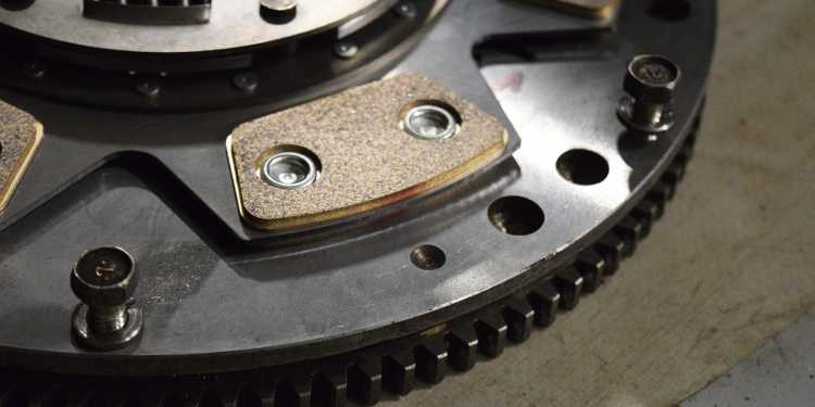 Three Common Causes of Clutch Failure in Trucks