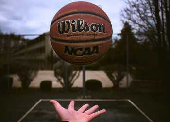 How to Become a College Basketball Player