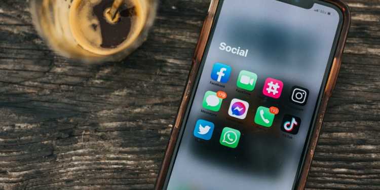 7 ways to use social media to grow your business