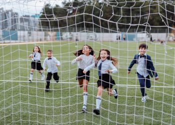 Raise Happy and Healthy Children