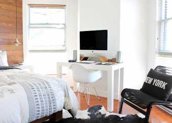 Workroom in the bedroom