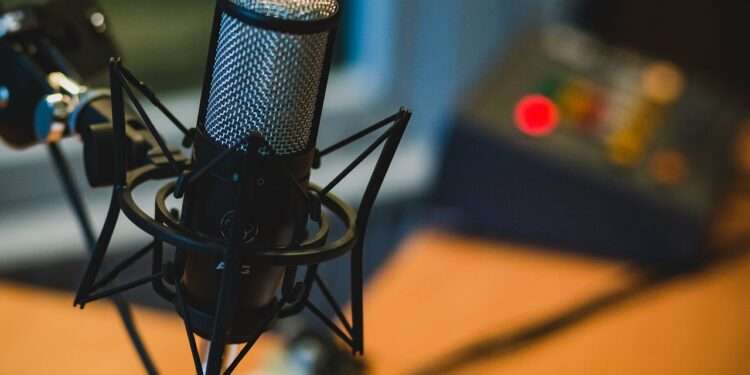 5 Different Ways to Utilize Private Podcasts for your Company