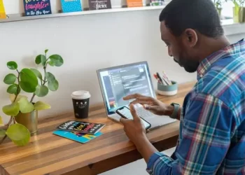 6 Things to Know Before Working in a Virtual Office