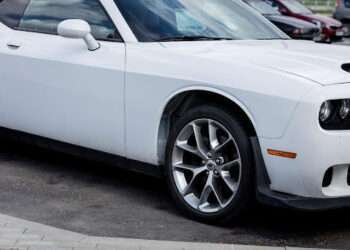 Why Is Dodge Discontinuing the Charger and Challenger?