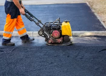 The Benefits of Asphalt Paving for Residential Driveways