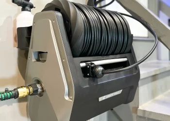 Unleashing the Power of Giraffe Tools Pressure Washer: Your Ultimate Cleaning Companion