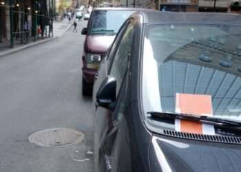 Is it easy to pay a parking ticket online?