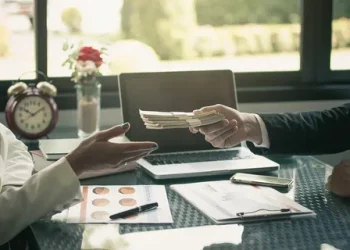 How a Commercial Electrician Can Save Your Business Money