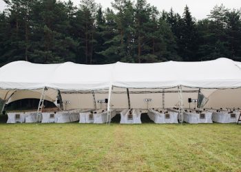 Top 5 Features to Look for in a Commercial Canopy for Heavy-Duty Use