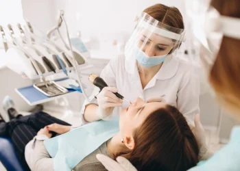 ทํา ฟัน ใกล้ ฉัน