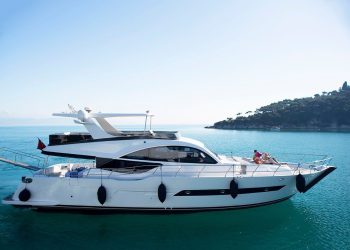 From Ibiza to Formentera by private boat: when the journey becomes the adventure